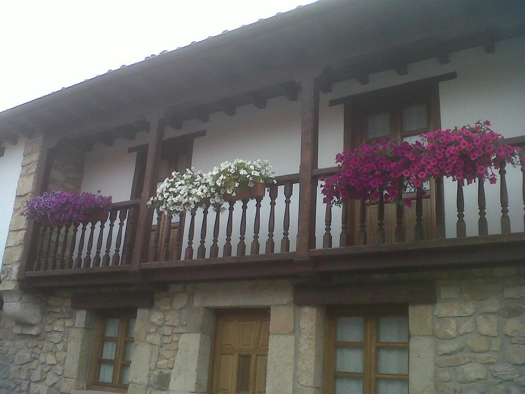 El Cabanon De Pimiango Guest House Exterior foto